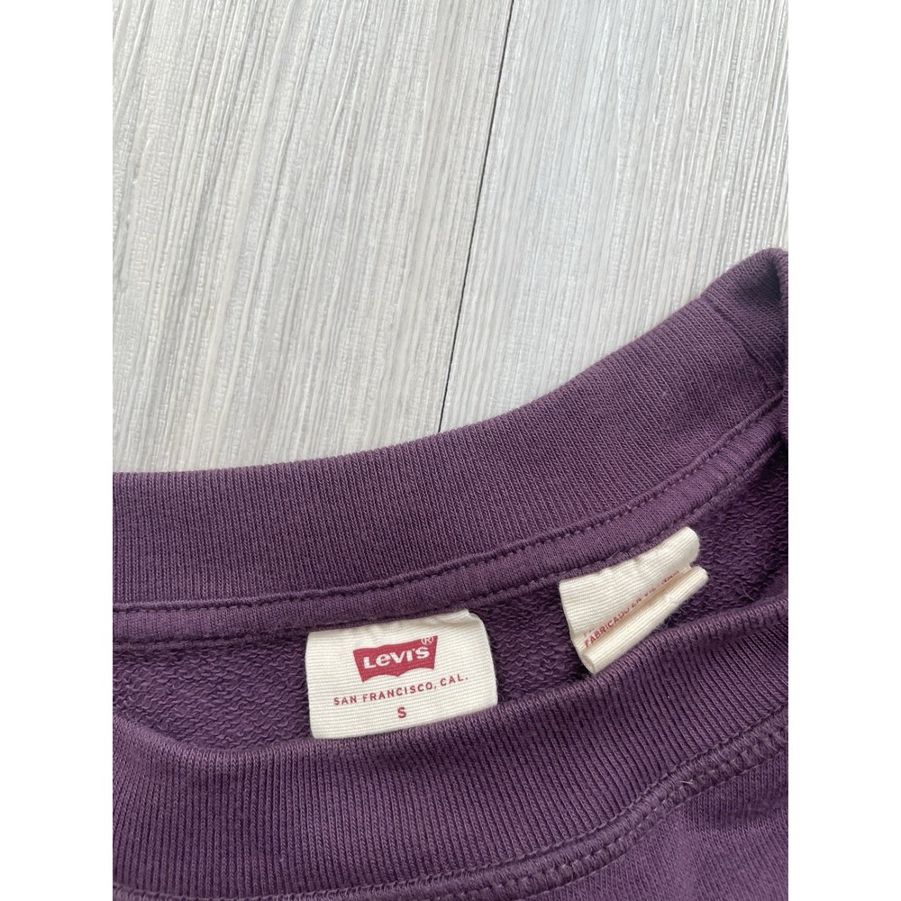 Levi's Eggplant Purple Crewneck Sweatshirt Size Small Autumn Layering - Picture 5 of 5